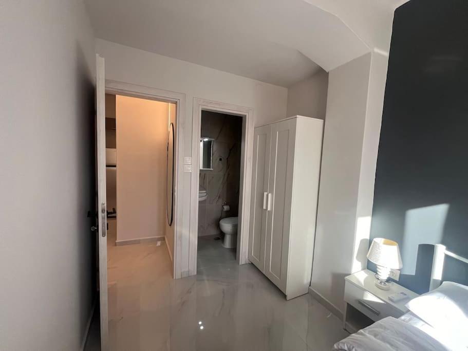 Ladadika Fine Living Apartment
